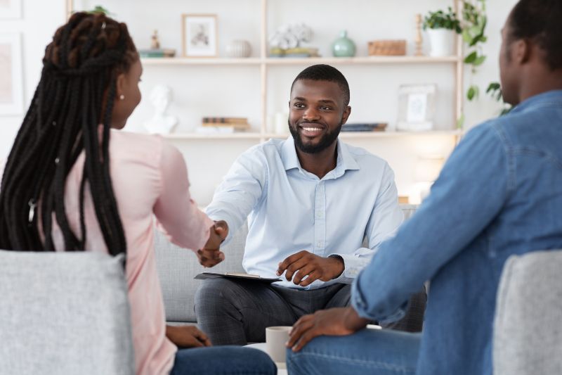 Who Does Cabinet Service